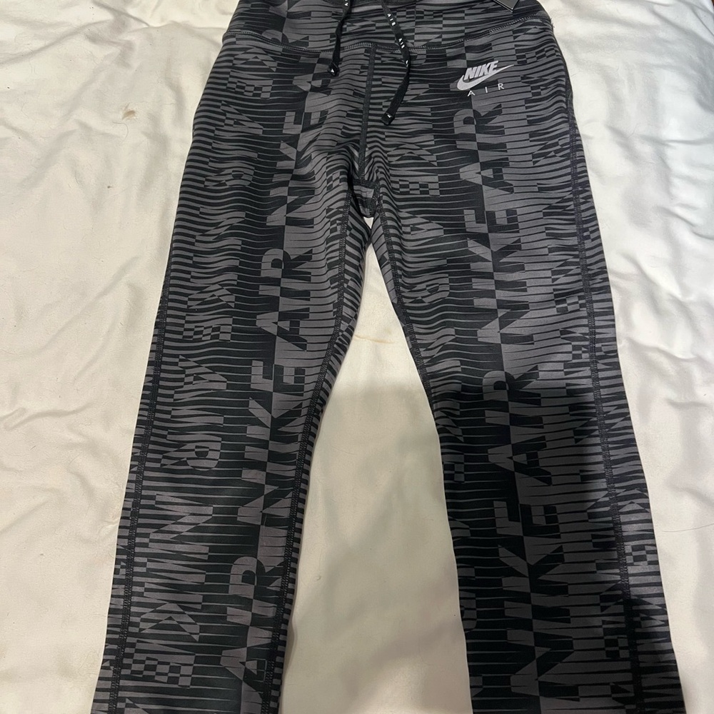 NWT Nike Black and Gray Logo-Patterned Leggings. Size XS.